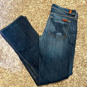 Dark wash 7FAMK- size 28 baby bootcut